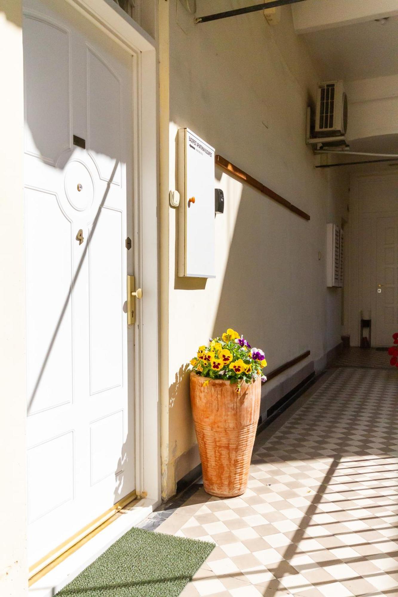 Badepest Apartment Budapest Exterior photo